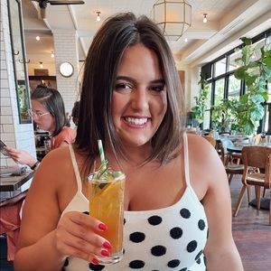 Meet your Posher, Stephanie